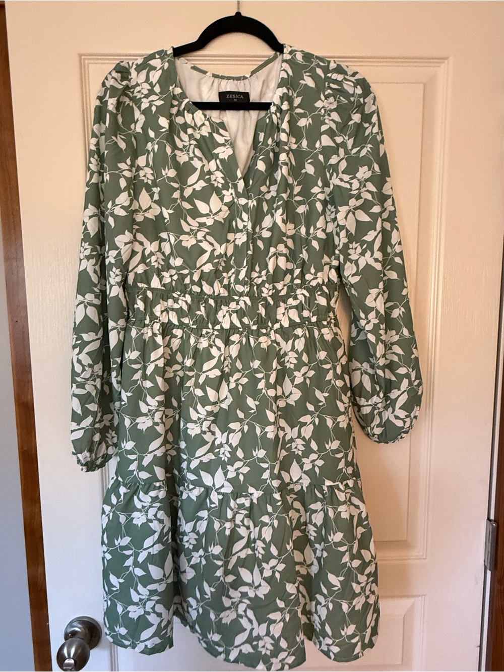 Zeraca Green Floral Long-Sleeve Dress